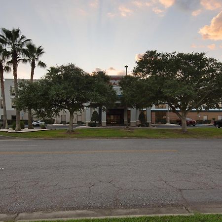 Hampton Inn & Suites Pensacola I-10 N At University Town Plaza Екстер'єр фото