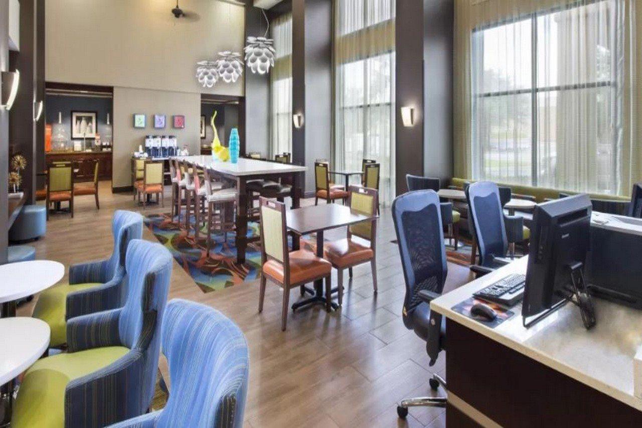 Hampton Inn & Suites Pensacola I-10 N At University Town Plaza Екстер'єр фото