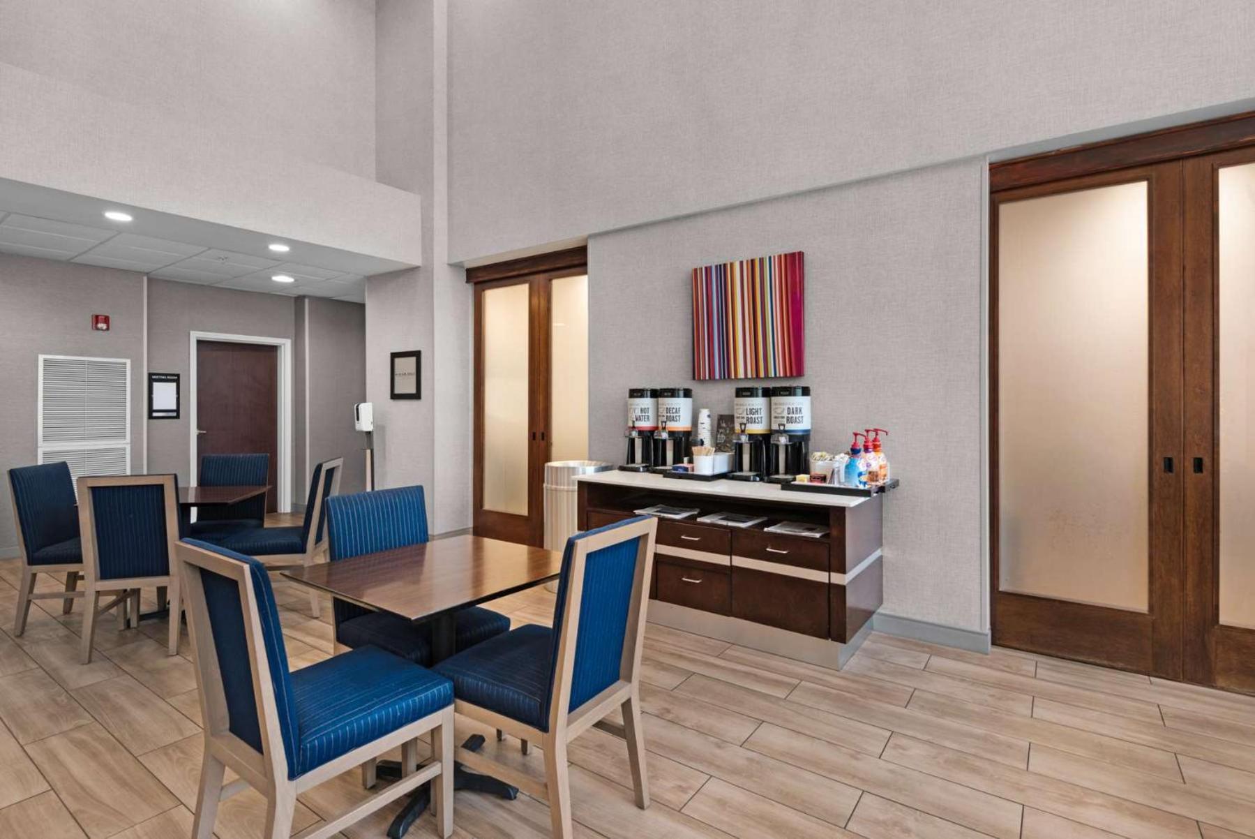Hampton Inn & Suites Pensacola I-10 N At University Town Plaza Екстер'єр фото