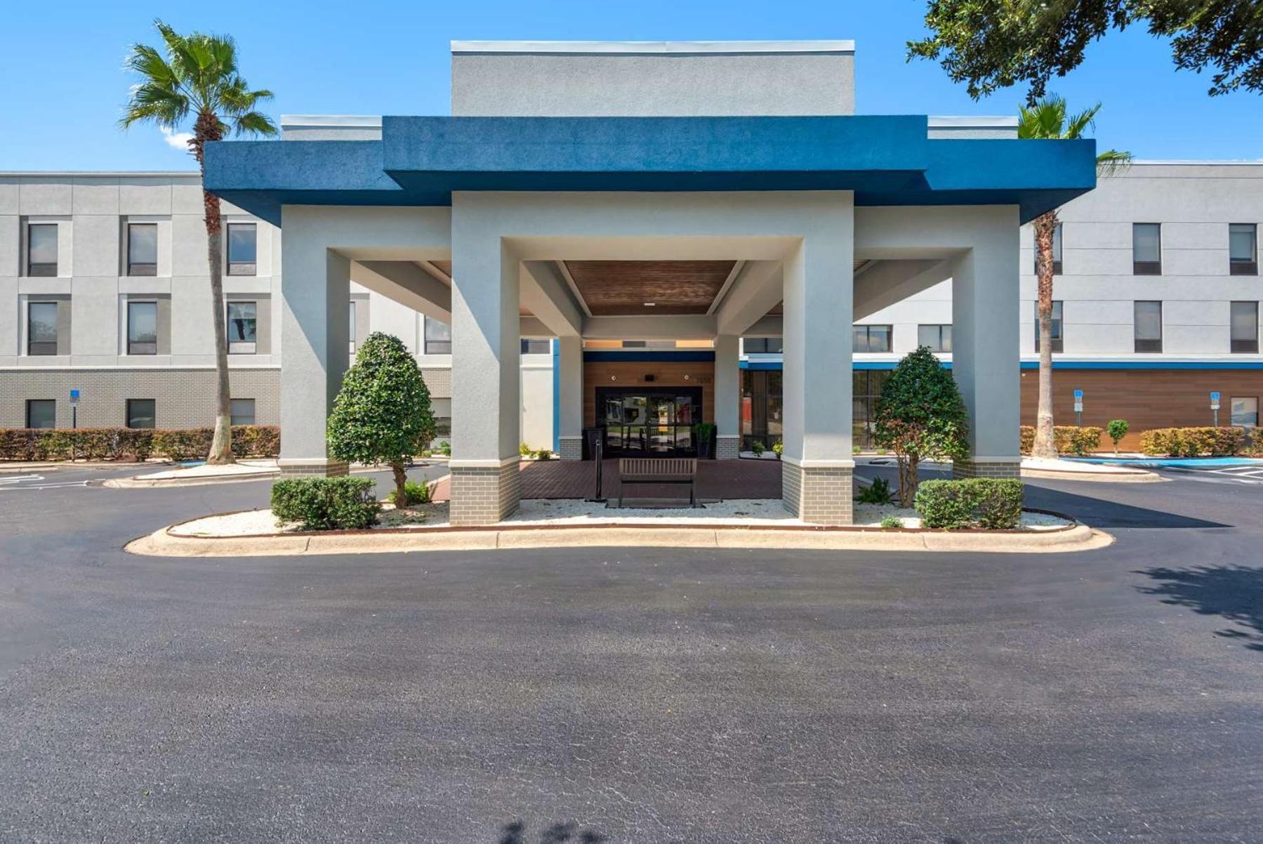 Hampton Inn & Suites Pensacola I-10 N At University Town Plaza Екстер'єр фото