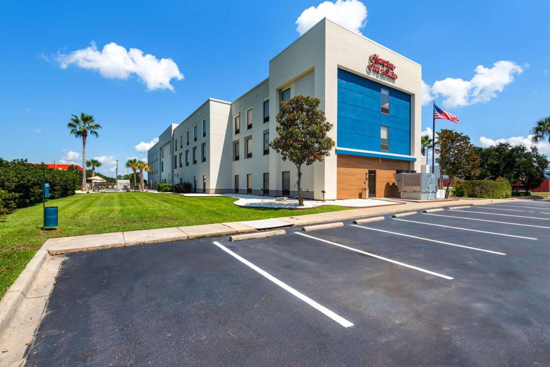 Hampton Inn & Suites Pensacola I-10 N At University Town Plaza Екстер'єр фото