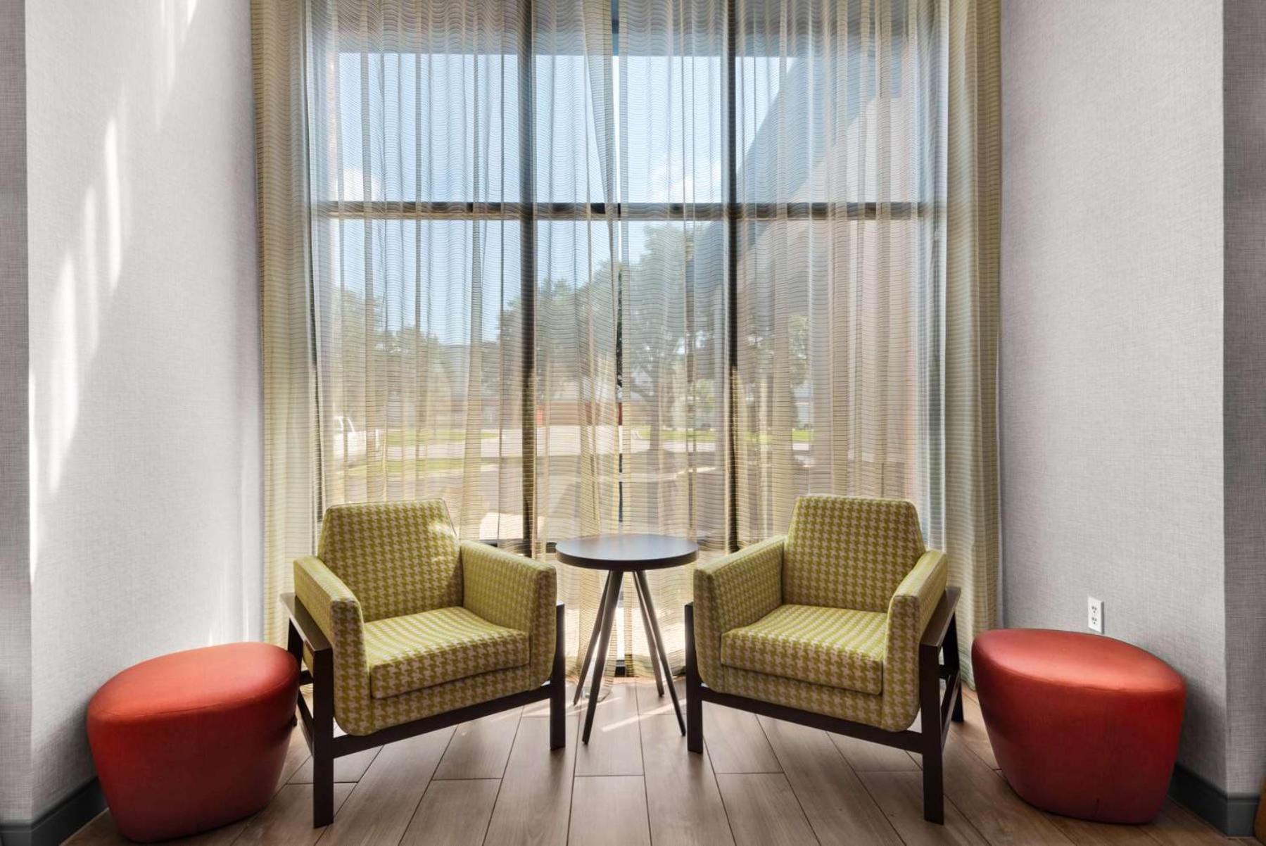 Hampton Inn & Suites Pensacola I-10 N At University Town Plaza Екстер'єр фото
