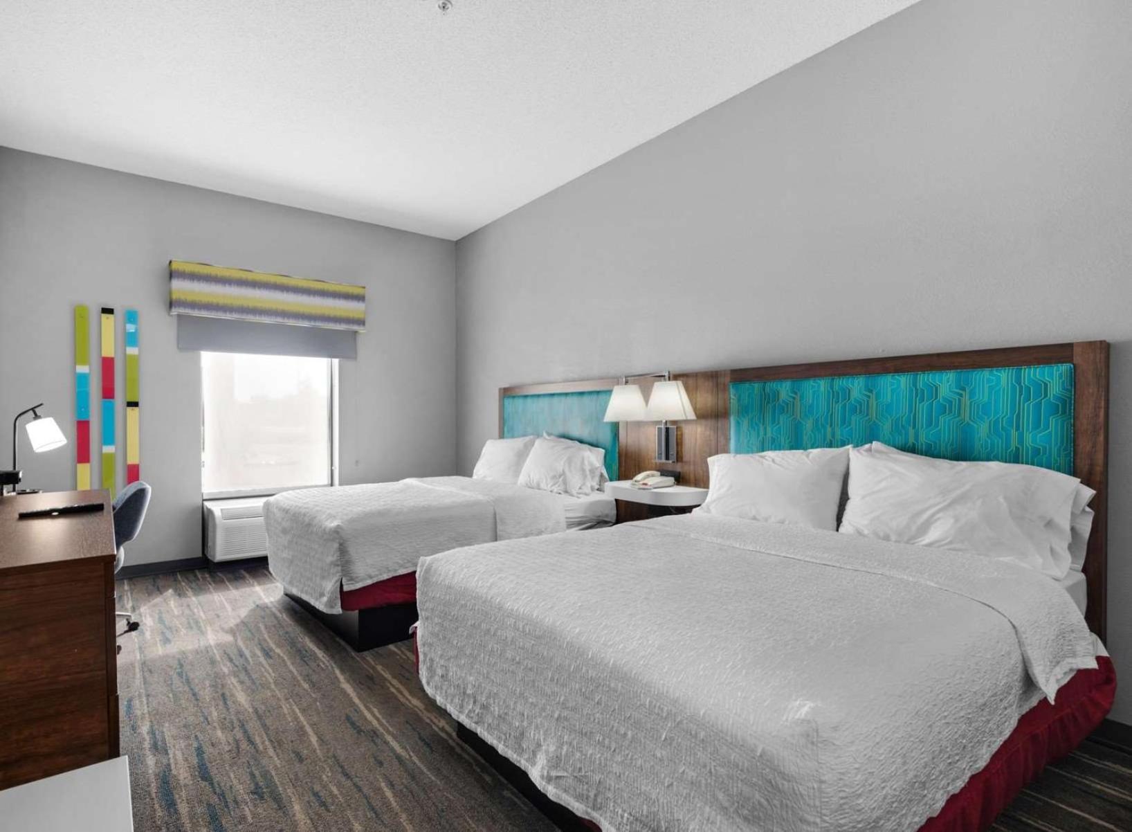 Hampton Inn & Suites Pensacola I-10 N At University Town Plaza Екстер'єр фото