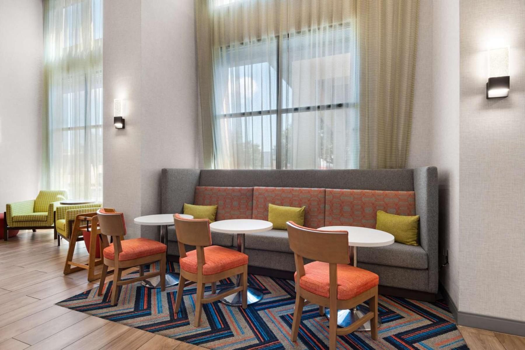 Hampton Inn & Suites Pensacola I-10 N At University Town Plaza Екстер'єр фото