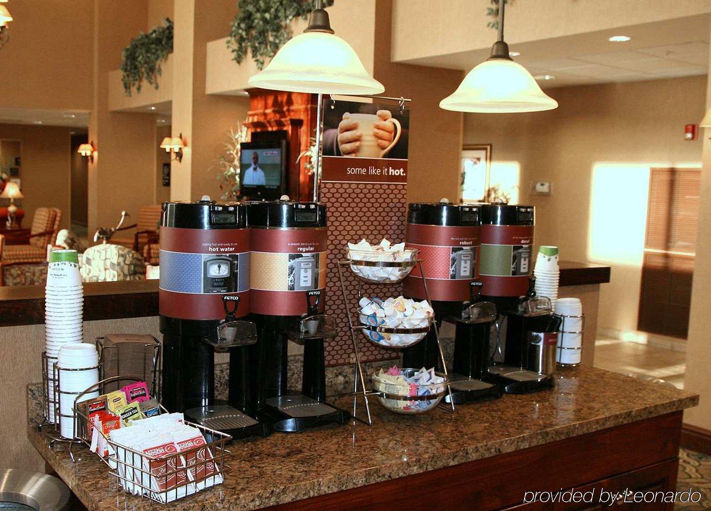 Hampton Inn & Suites Pensacola I-10 N At University Town Plaza Ресторан фото