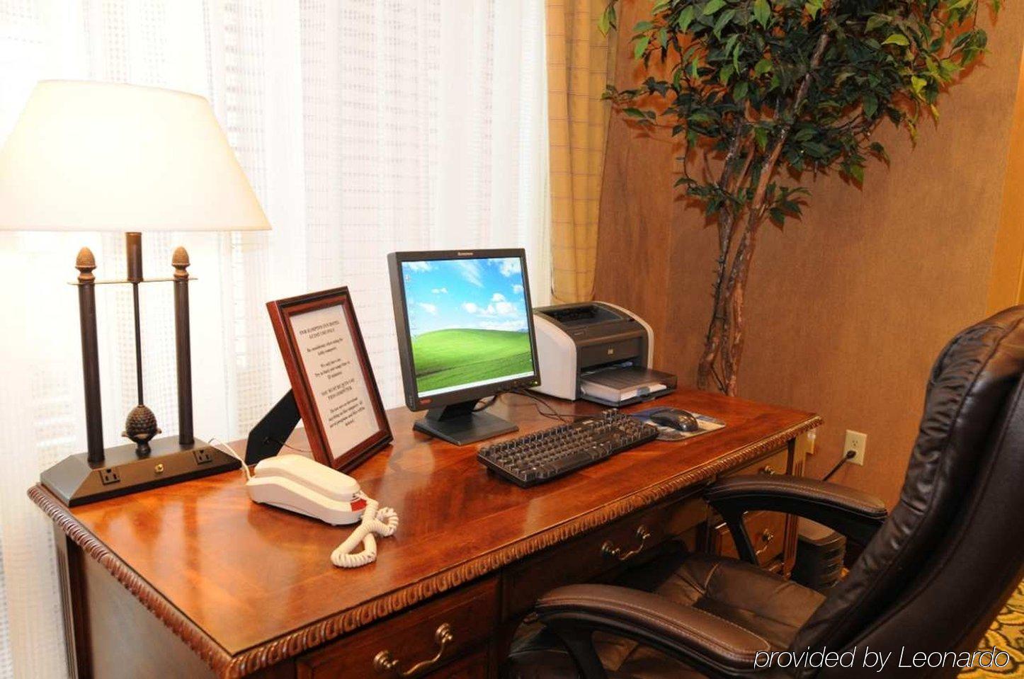 Hampton Inn & Suites Pensacola I-10 N At University Town Plaza Екстер'єр фото